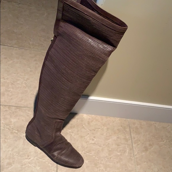 Brown over the knee boots - Picture 7 of 8